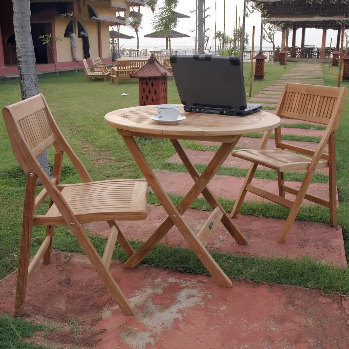 Anderson Teak - Windsor 3-pieces Round Bistro Set - Image 1