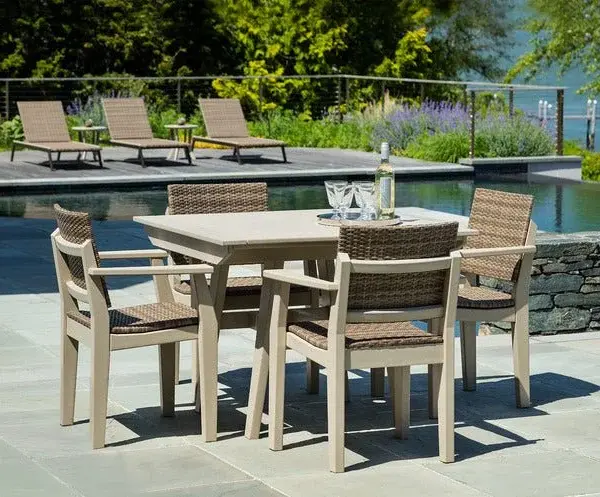 Seaside Casual - MAD DINING TABLE 40" x 40"
