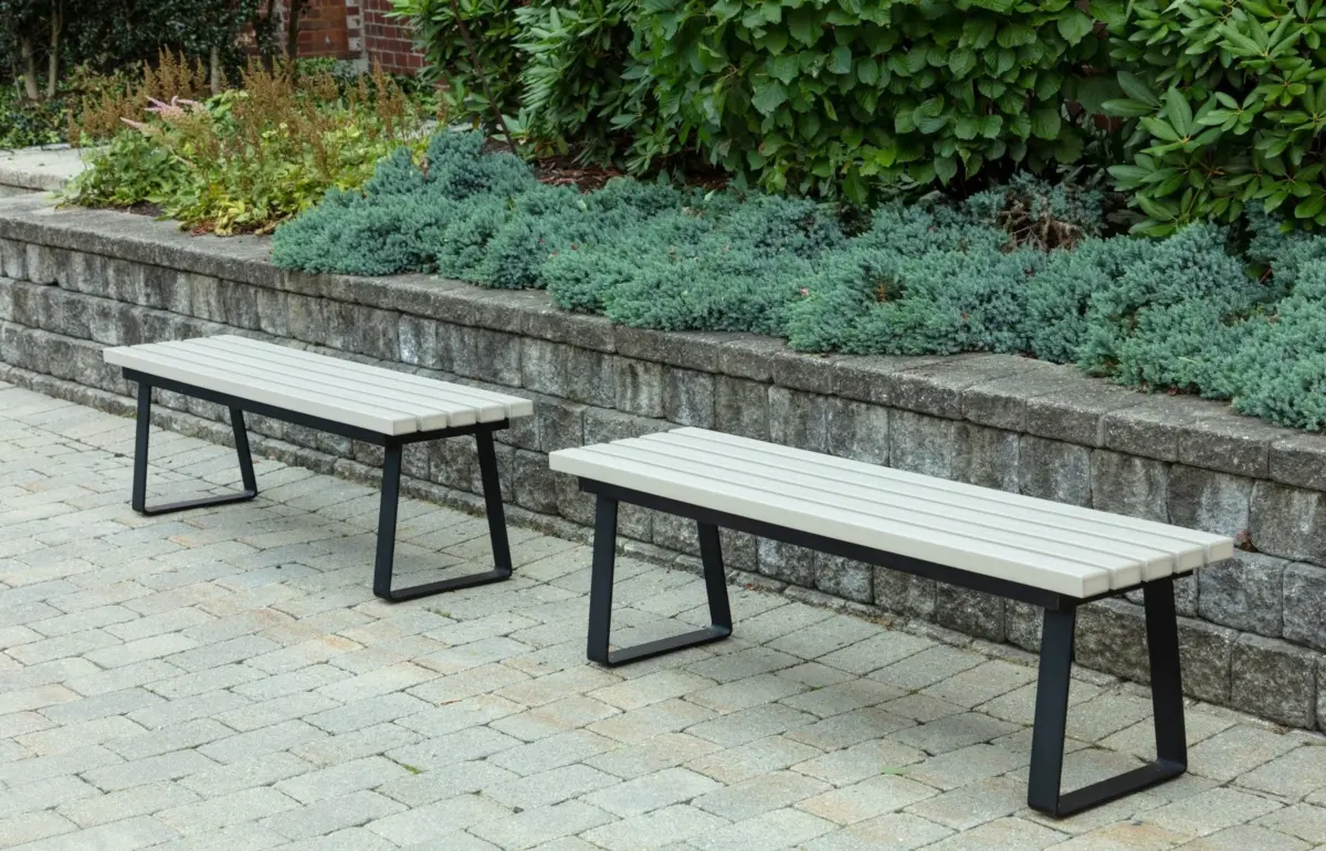 Seaside Casual - HIP ANCHOR BENCH - Image 1