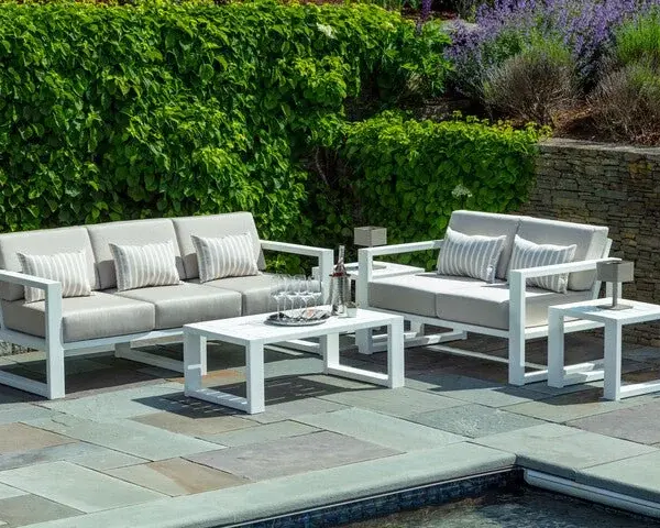 Seaside Casual - MIA SOFA