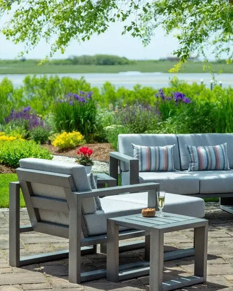Seaside Casual - MIA END TABLE